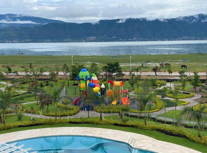Hermosa Casa En Orilla Del Lago -Zona De Villedos- San Cristobal Zapotitlan Eksteriør bilde