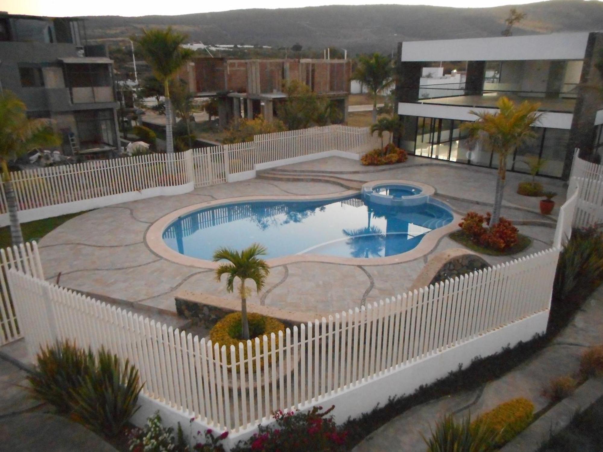 Hermosa Casa En Orilla Del Lago -Zona De Villedos- San Cristobal Zapotitlan Eksteriør bilde